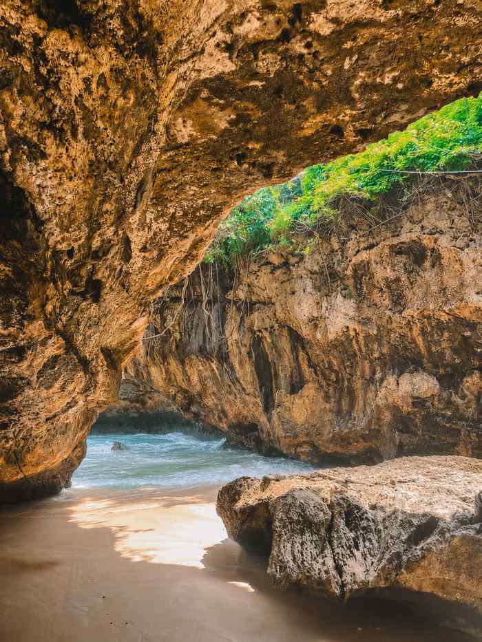 Suluban Beach